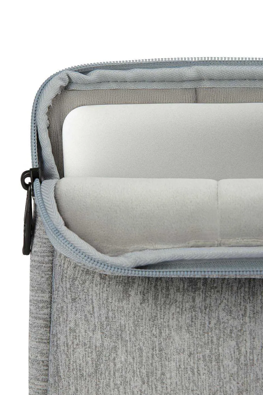 swissgear___padded_laptop_sleeve__light_gray_heather_2.webp Sale SWISSGEAR 2689 16 Padded Laptop Sleeve - Light Gray Heather