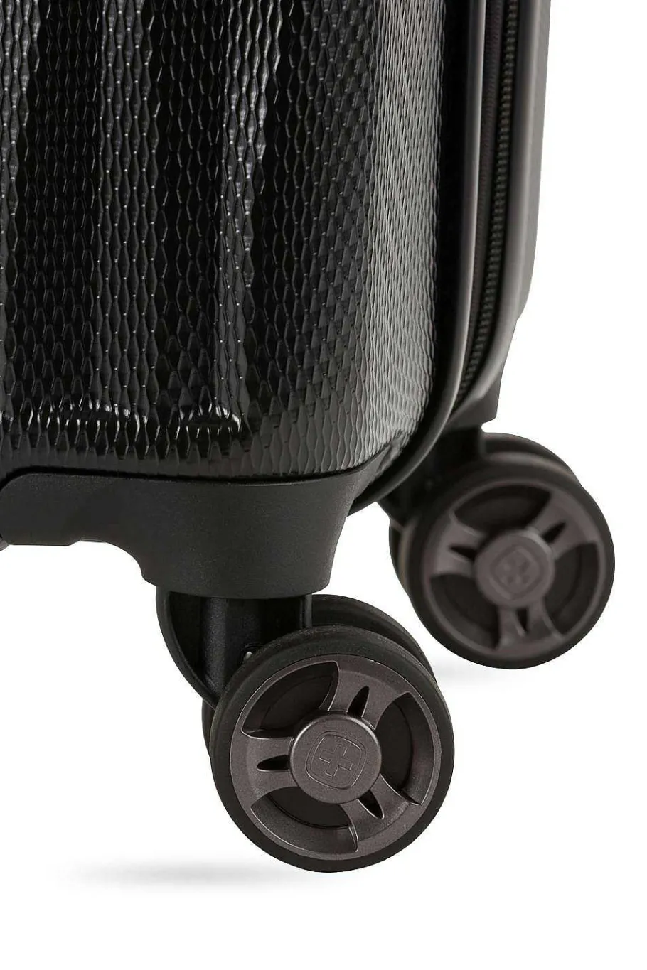 swissgear___usb_energie_expandable_carry_on_hardside_spinner_luggage_12.webp Flash Sale SWISSGEAR 7272 19" Usb Energie Expandable Carry On Hardside Spinner Luggage Black | Gold | Olive | Periwinkle