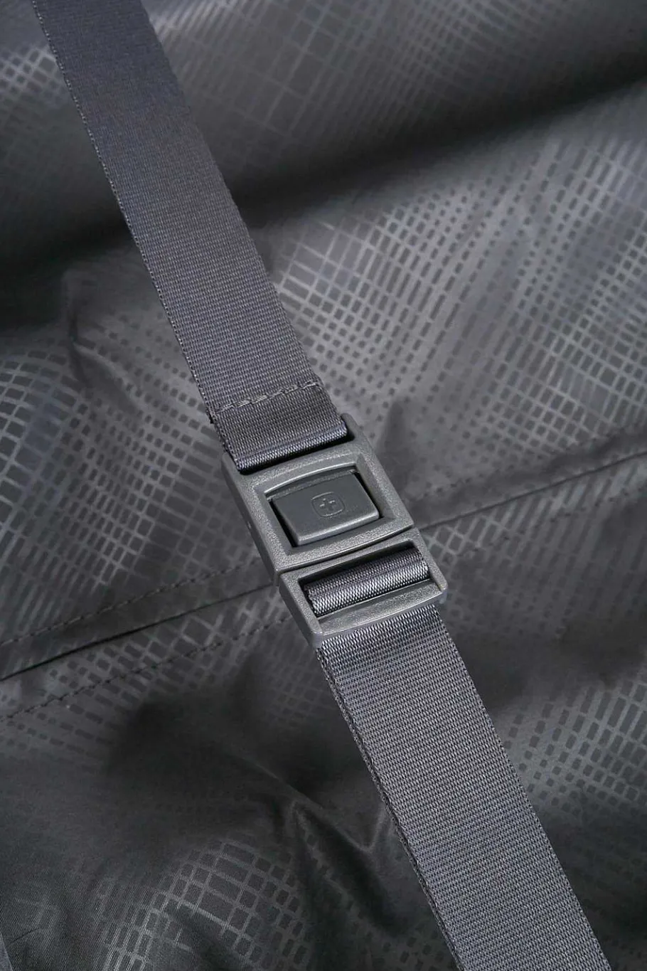 Cheap SWISSGEAR 7910 20" Usb Expandable Carry On Hardside Spinner Luggage - Gun Metal