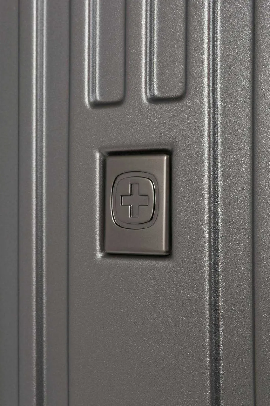 Fashion SWISSGEAR 7910 20" Usb Expandable Carry On Hardside Spinner Luggage - Gun Metal