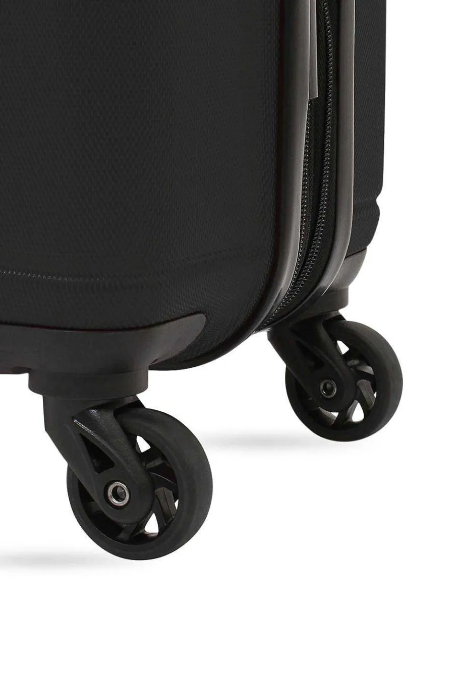 Shop SWISSGEAR 6297 Expandable 3Pc Hardside Spinner Luggage Set Black | Silver