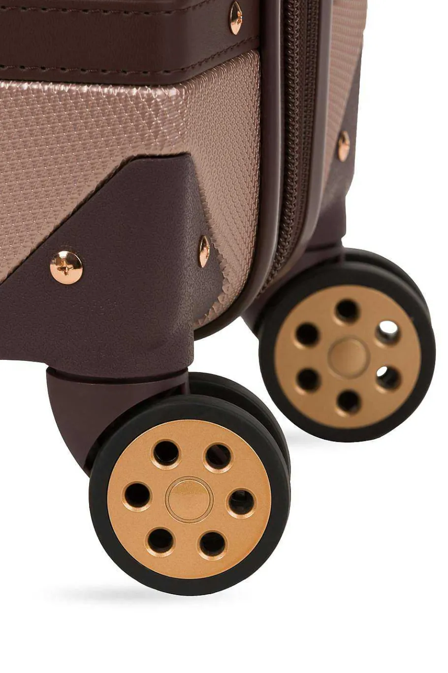 Best SWISSGEAR 7739 Expandable Trunk 2Pc Spinner Set Black/Black | Blush | White